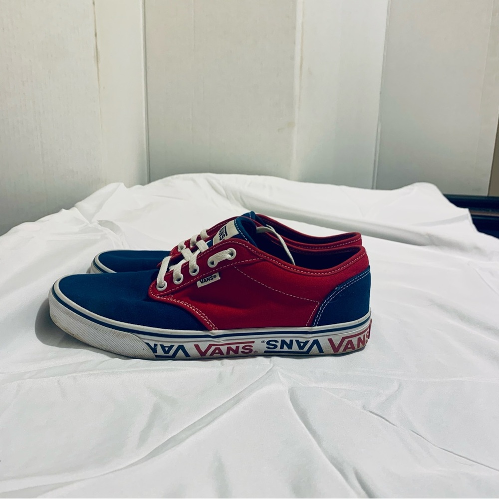 Vans Atwood. Practically brand new. Only worn two times. Price is negotiable.